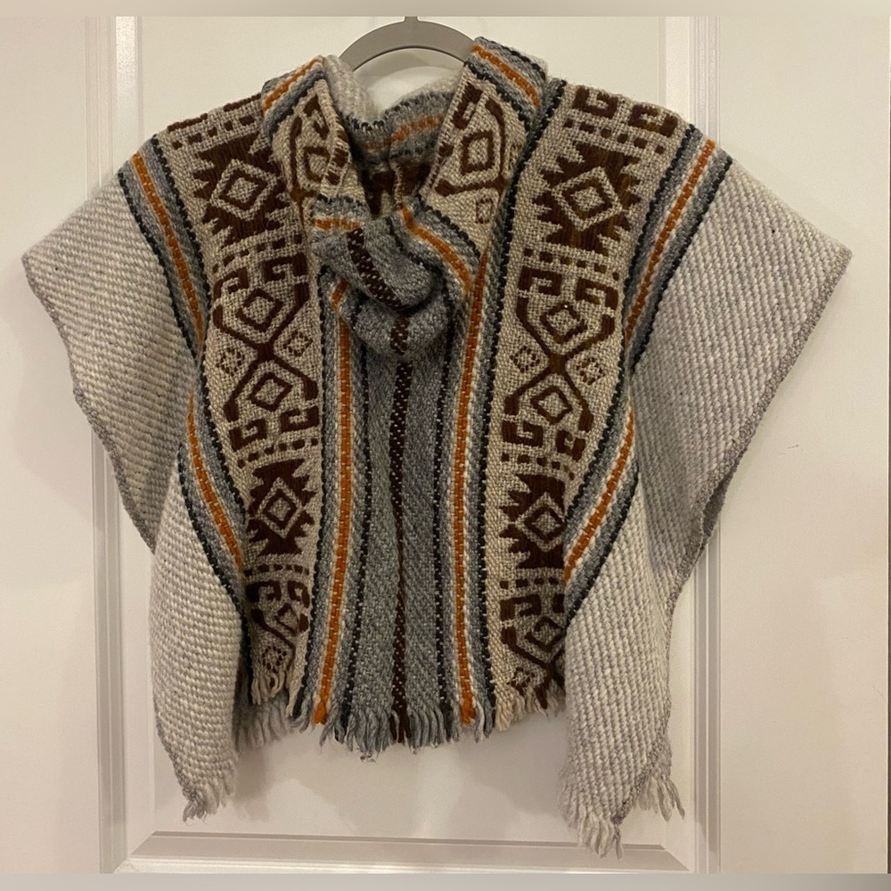 Poncho Hoodie No Size Grey w/Aztec Designs Handcrafted Button V-neck Closure - Picture 3 of 5